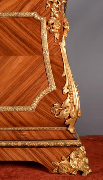 Exceptional Napoleon III chest in mahogany and rosewood inlay, gilt bronze and Sèvre porcelaine slabs. -14
