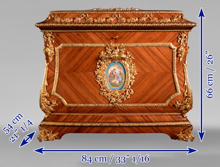 Exceptional Napoleon III chest in mahogany and rosewood inlay, gilt bronze and Sèvre porcelaine slabs. -15