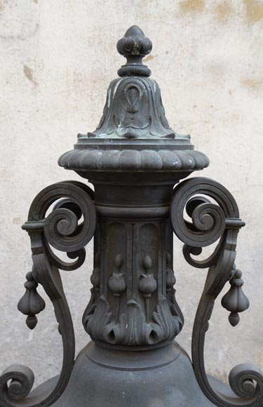 Pair of Renaissance style vases in patinated bronze from the Mouchy-le-Châtel castle,  second half of the 19th century-4