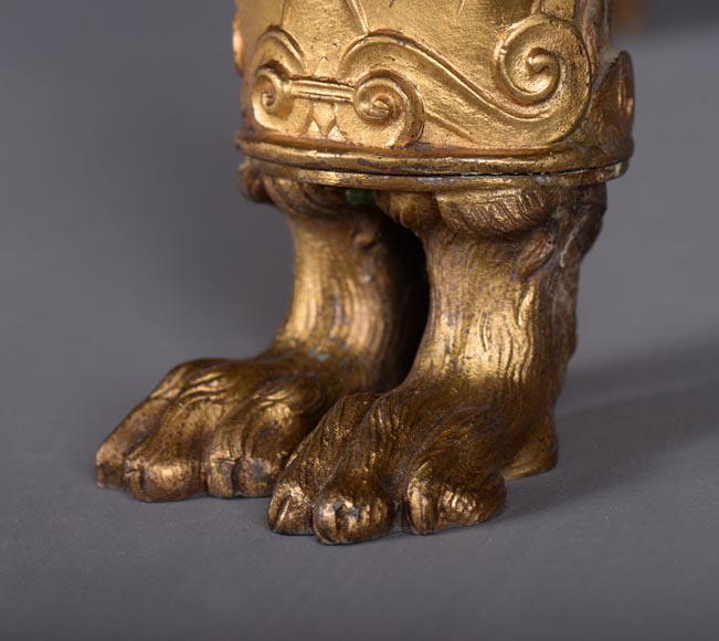 Constant Sevin (attr.to), Outstanding column in gilt bronze with mascaron decoration and Vert d'Estour marble slab, second half of the 19th century-12