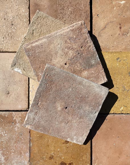 Batch of around 9 m² of terracotta floor tiles in square shape-2