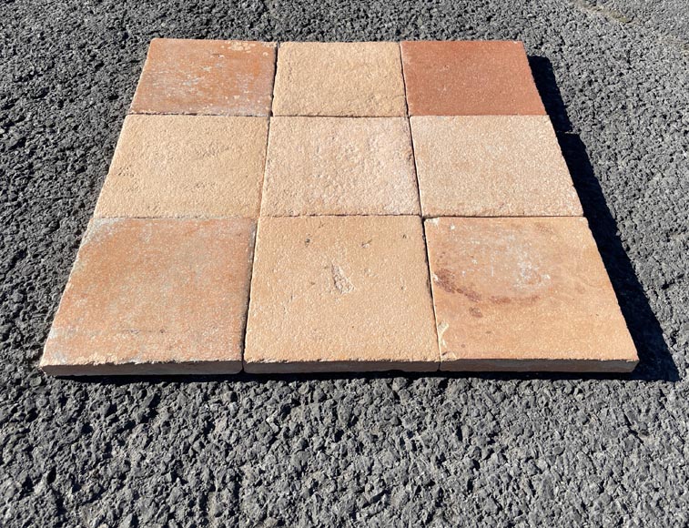 Set of 19 m² of terracotta floor tiles in square shape from tilefactories in the Indre et Loire region-1