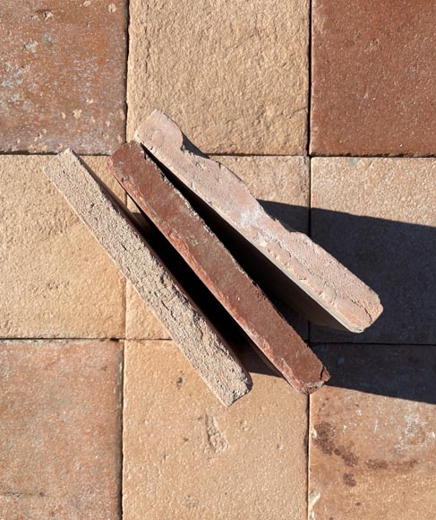 Set of 19 m² of terracotta floor tiles in square shape from tilefactories in the Indre et Loire region-4