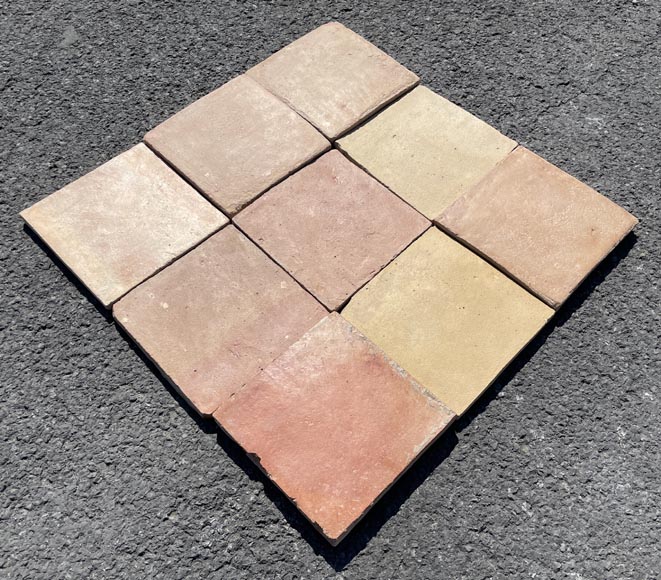 Set of around 8 m² of terracotta floor tiles in square shape-2