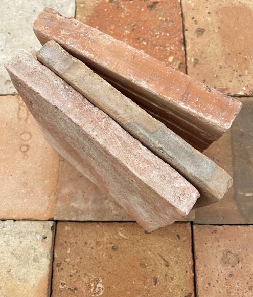 Batch of around 34m² of terracotta floor tiles in square shape-3