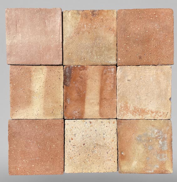 Set of around 13,5 m² of terracotta floor tiles in square shape-0