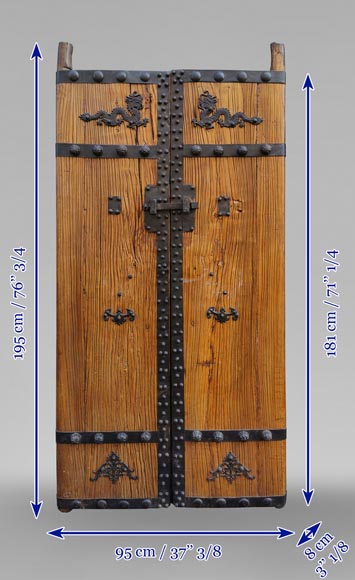 Chinese oak double door with dragons, circa 1950-9