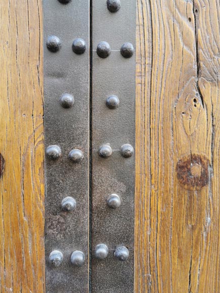 Important Chinese oak double door with dragons, circa 1950-6