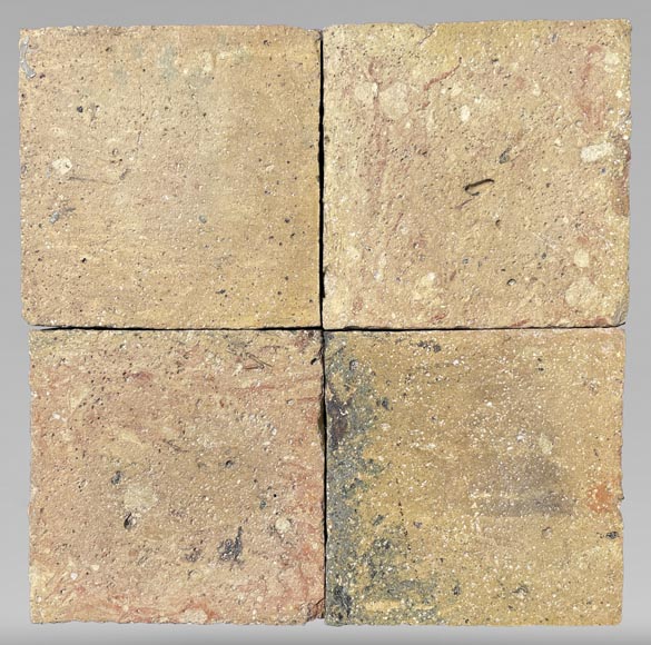 Set of around 2 m² of terracotta floor tiles in square shape-0