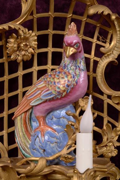 Manufacture Samson for L'Escalier de Cristal, Series of four Louis XVI style wall lights with parrots, after 1885-3