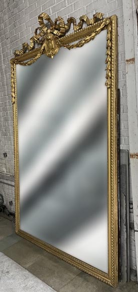 Large Napoleon III trumeau with a torus and ribbon-4