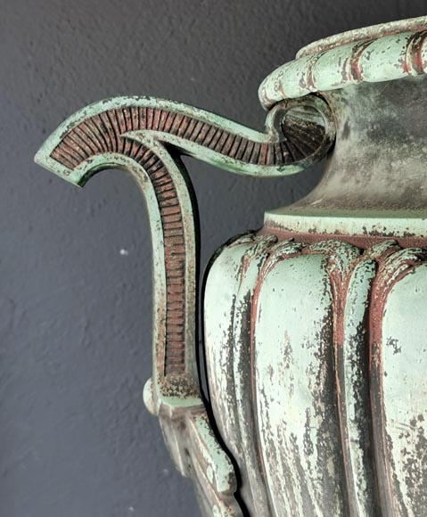 Pair of bronze garden vases, Empire style-2