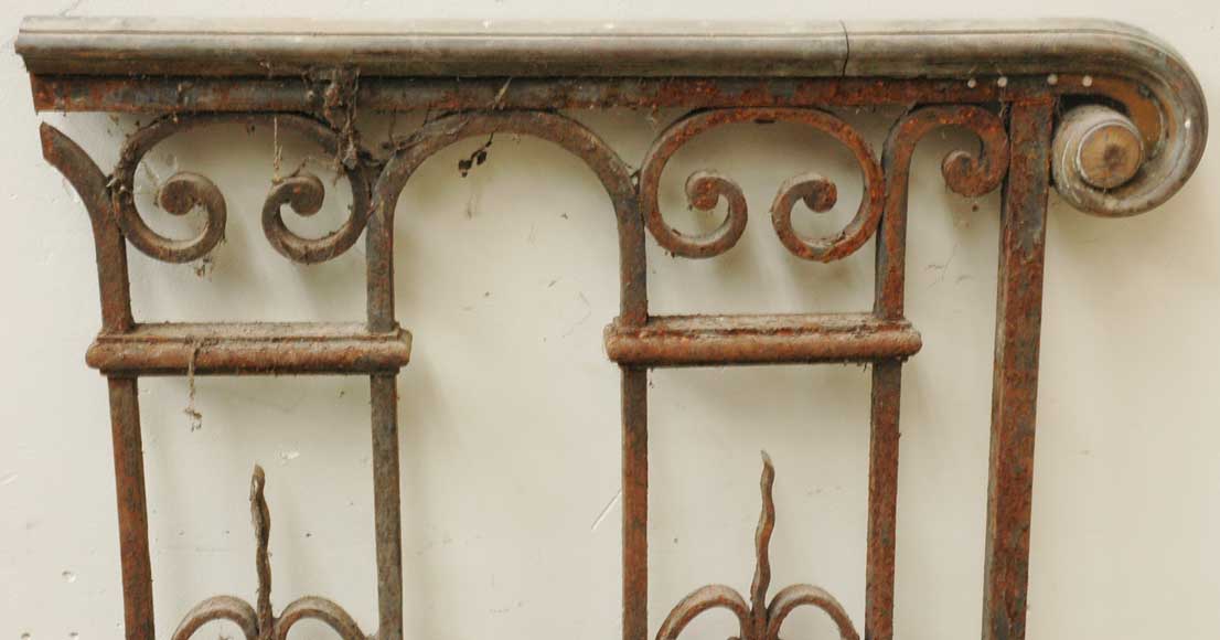 Napoleon III wrought iron bannister-9