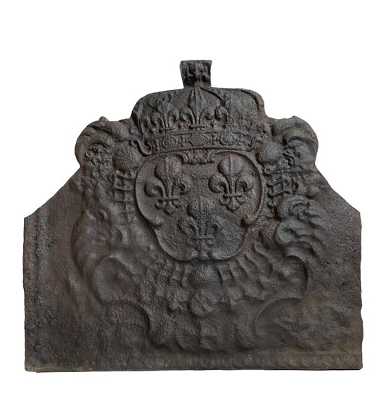 Cast iron cut fireback with the coat of arms of France, 18th century-0