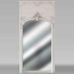 Regence style trumeau with shell decoration