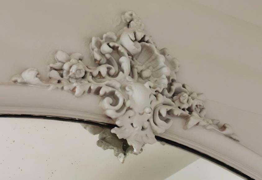 Regence style trumeau with shell decoration-2