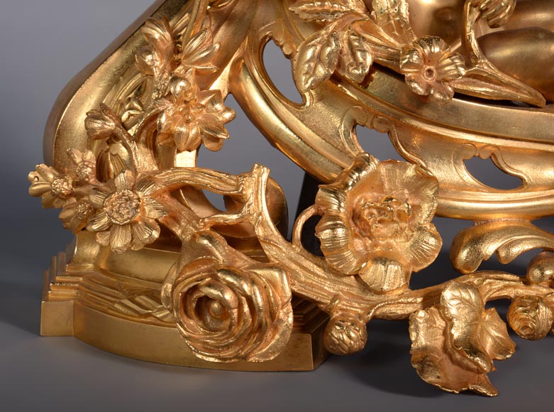 Paire of Napoleon III andirons in gilt bronze depicting Venus and Bacchus as children-5