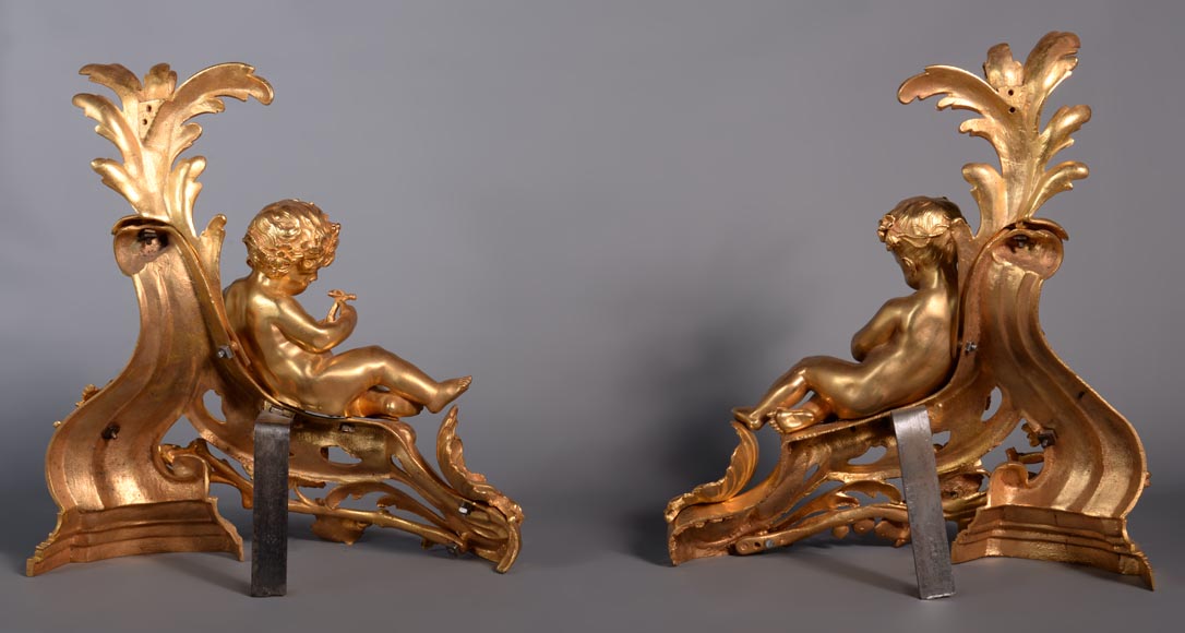 Paire of Napoleon III andirons in gilt bronze depicting Venus and Bacchus as children-8