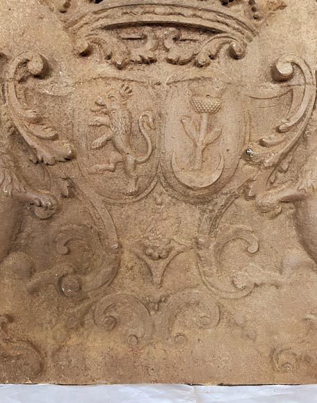 Cast iron fireback with the wedding coat of arms of Joseph-François de Montecler et Hyacinthe Menon de Turbilly, 17th century-3