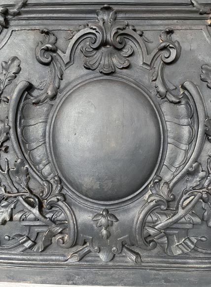 Louis XV style fireback with a cartouche-1