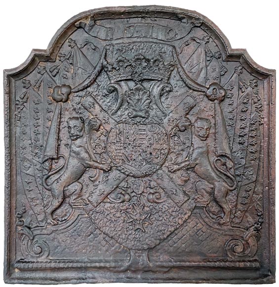 Cast iron fireback with coat of arms, 19th century-0