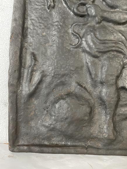 Fireback with putti and a mirror-4