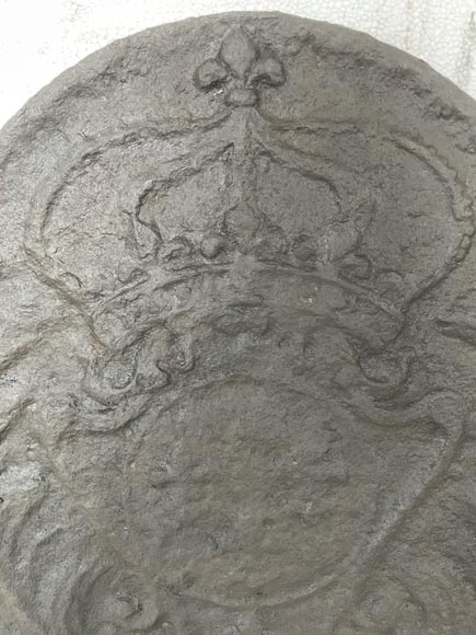 Cast iron fireback with the crowned arms of France-3