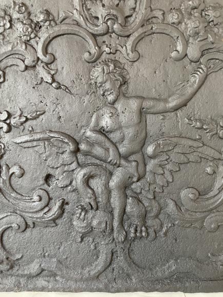 Plaque de cheminée moderne à décor d'un personnage et son chat se réchauffant près du feu - Plaques de cheminée