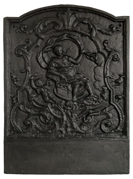 Louis XV style fireback decorated with a triumphal scene of a goddess-0