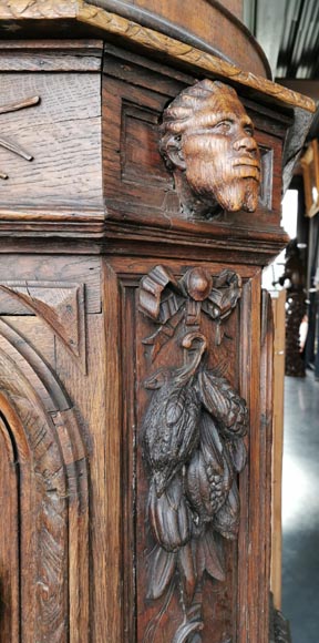 Exceptional oak shop counter with a decoration depicting coffee and cocoa trade, circa 1880-11