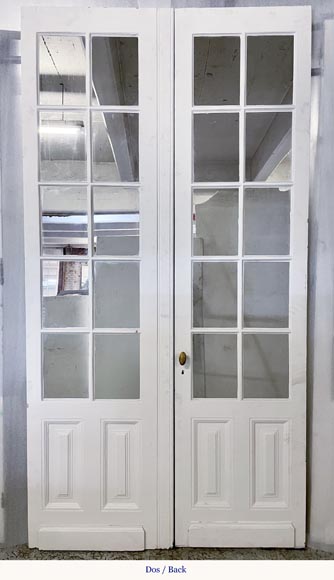 Double door in wood with square mirrors-5