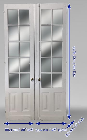 Double door in wood with square mirrors-8