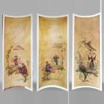 Series of three curved and painted panels with Chinoiseries decoration