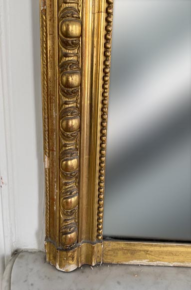 Beautiful Regence trumeau in gilt wood with a shell-1