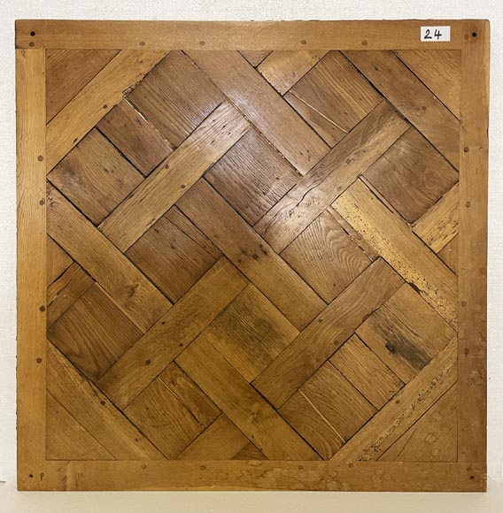 Lot of about 26 m² of 18th century Versailles oak parquet flooring-24