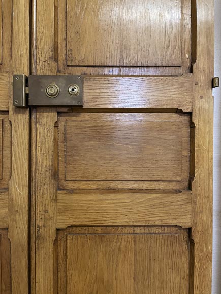 Pair of double oak doors with an Oriental inspiration-10