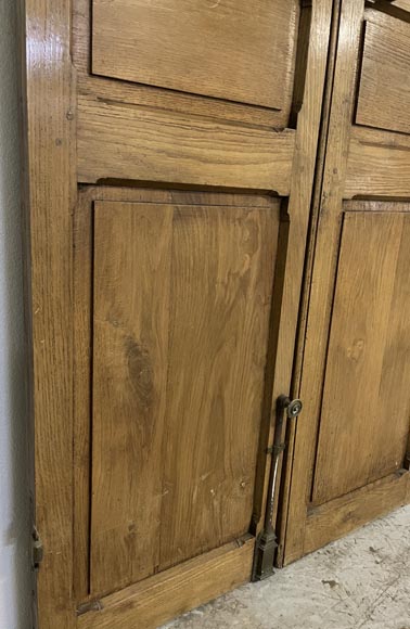 Pair of double oak doors with an Oriental inspiration-11