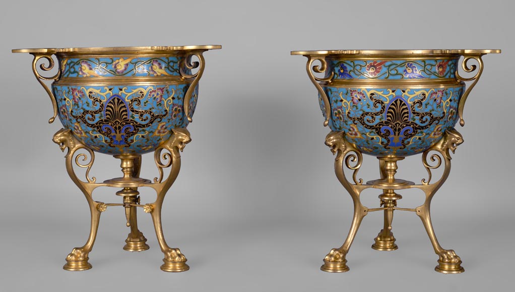 Louis - Constant SEVIN & Ferdinand BARBEDIENNE - Beautiful pair of ornament vases in bronze and  cloisonne enamel, circa 1862-0