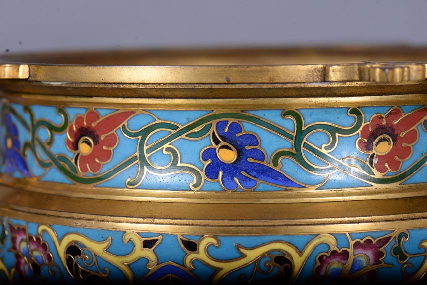 Louis - Constant SEVIN & Ferdinand BARBEDIENNE - Beautiful pair of ornament vases in bronze and  cloisonne enamel, circa 1862-9