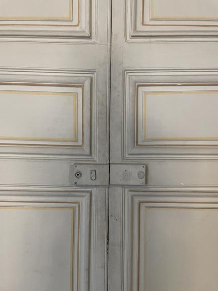 Batch of three double doors in painted wood-8