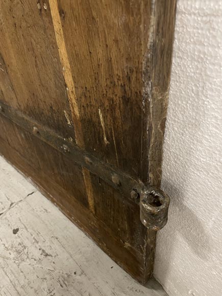 Antique oak simple door with metal hinge-4