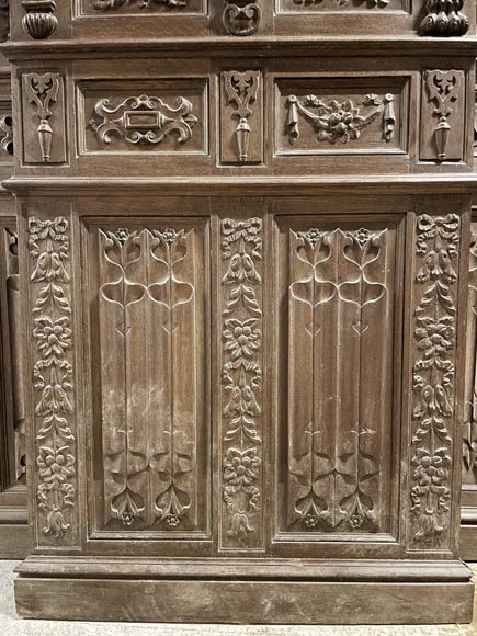 Elements of paneled room foundations in oak in Neo-Renaissance style-10