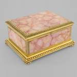 Beautiful Napoleon III small box in pink fluorine and gilt bronze