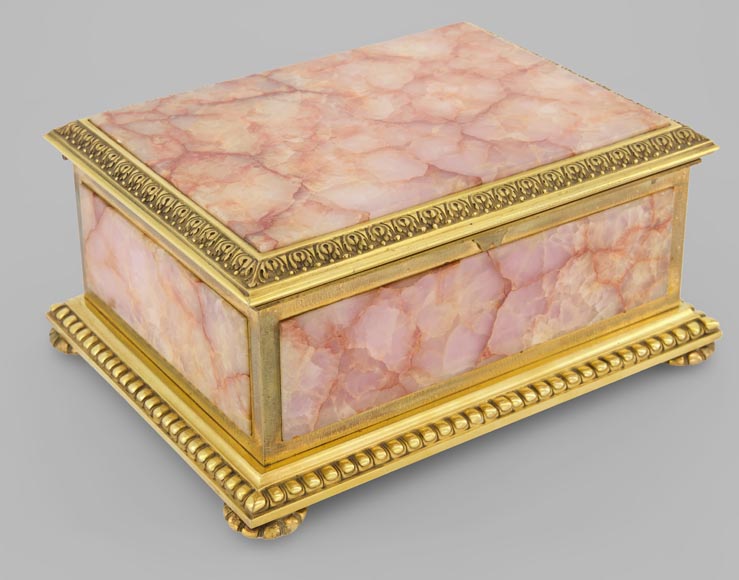 Beautiful Napoleon III small box in pink fluorine and gilt bronze-0