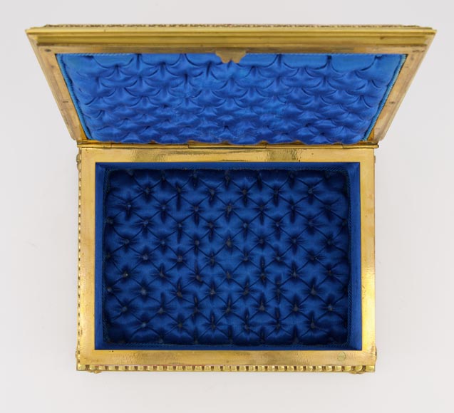 Beautiful Napoleon III small box in pink fluorine and gilt bronze-7