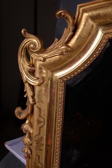 Beautiful Louis XV style trumeau with an open work shell-4