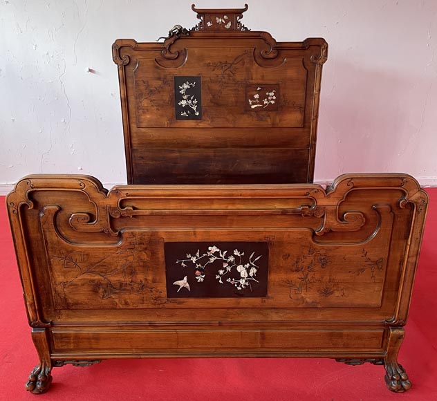 Antique Japanese bed with an ivory inlaid decoration, late 19th century-1