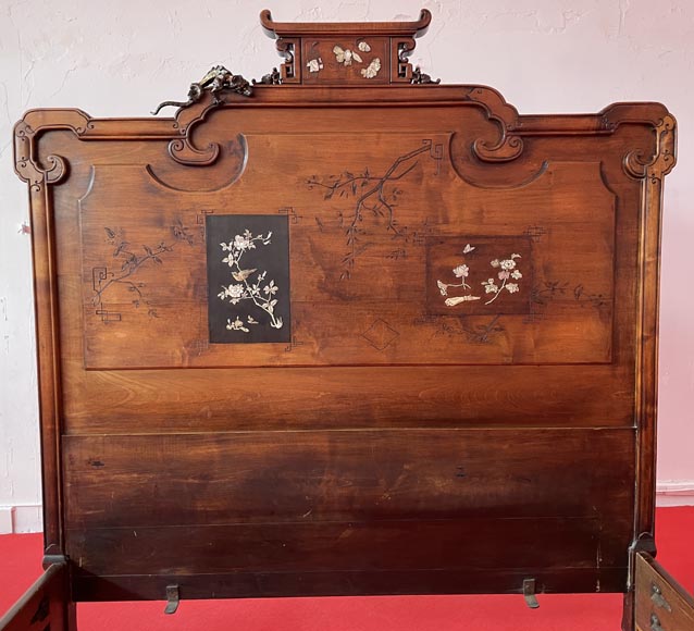 Antique Japanese bed with an ivory inlaid decoration, late 19th century-2