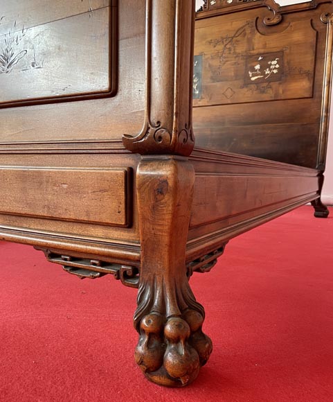 Antique Japanese bed with an ivory inlaid decoration, late 19th century-9