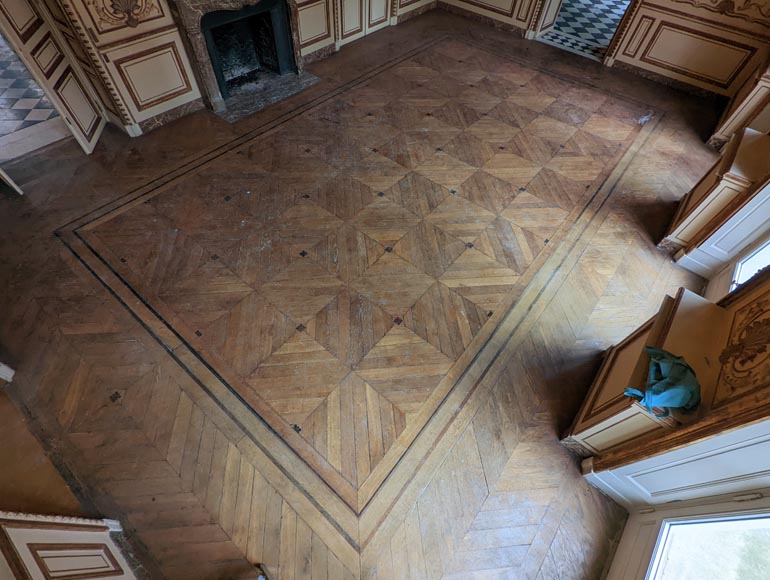 Oak parquet flooring with a diamond and flower decoration with edges, 19th century-1